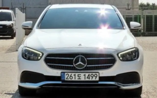 수원화물중고차매매사이트 E-클래스 W213 E250 아방가르드 매물 사진 7 - 2022/01 45,573km