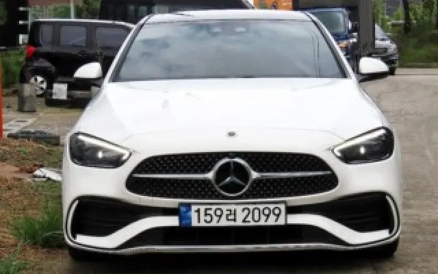 수원화물중고차매매사이트 C클래스 W206 C300 4MATIC 아방가르드 매물 사진 8 - 2023/03 25,774km